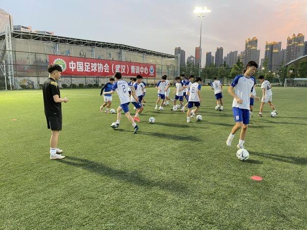 武汉足球俱乐部历史_武汉足球队历史名称_武汉足球队历史